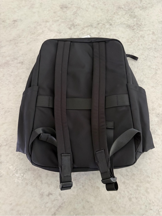 Lululemon Ohio State Buckeyes Everyday Backpack - Black / 21L main image 5